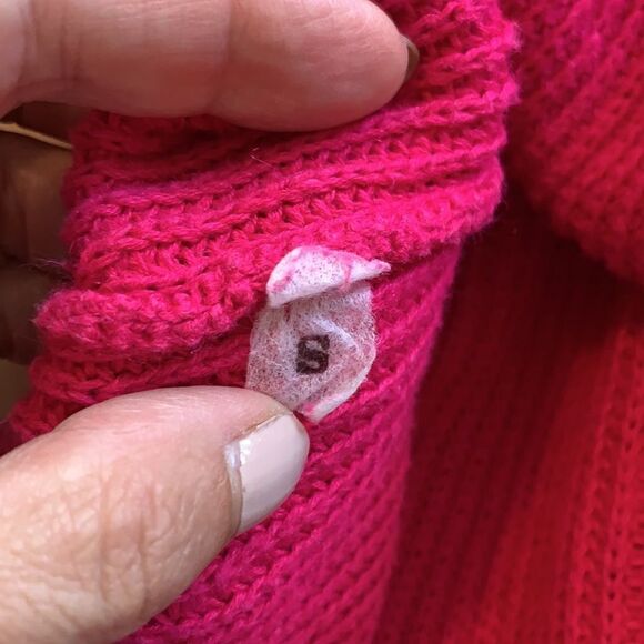 Vtg 80s fuchsia pink short sleeved sweater - Picture 6 of 6